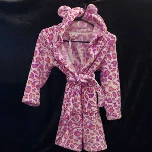 Girls cheetah print robe